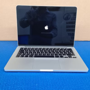 Macbook Pro A1502 2015 i5